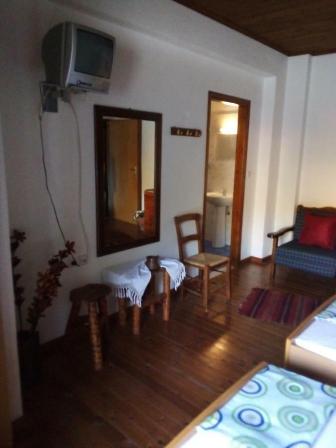 Therisso Rooms Therison ภายนอก รูปภาพ